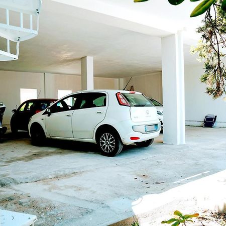 Porto Cesareo Appartamento Panoramico Fronte Mare Con Parcheggio Coperto Torre Lapillo Bagian luar foto