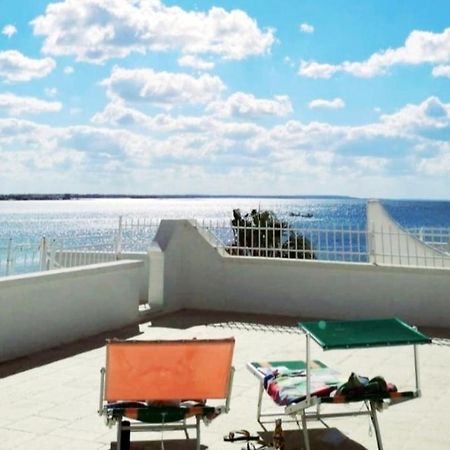 Torre Lapillo Fronte Mare In Centro With Covered Parking Bagian luar foto