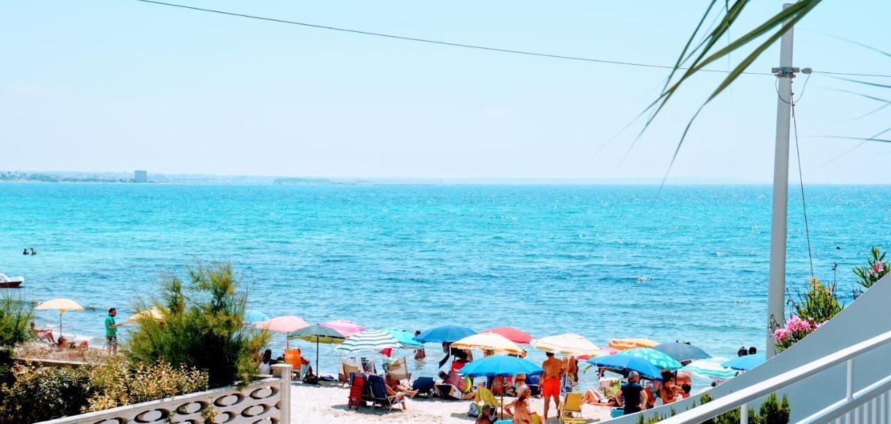 Porto Cesareo Appartamento Panoramico Fronte Mare Con Parcheggio Coperto Torre Lapillo Bagian luar foto