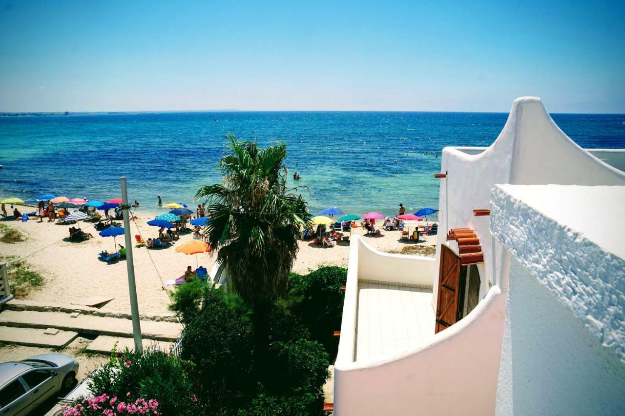 Torre Lapillo Fronte Mare In Centro With Covered Parking Bagian luar foto